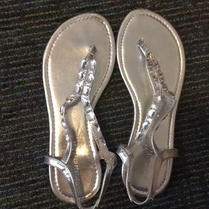 SILVER SANDALS -LIKE NEW
